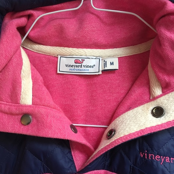 Vineyard Vines Jackets & Blazers - Vineyard vines pullover